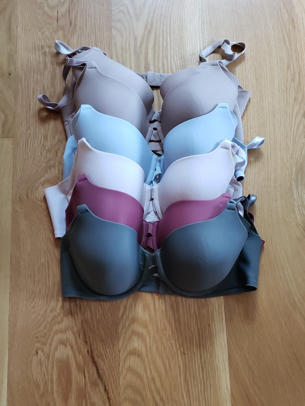 Warner's Women's Blissful Benefits Side Smoothing Underwire Bra Bundle
